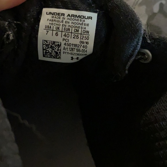 Under Armor camo shoes Men’s 7 - Picture 4 of 4
